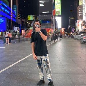 Meet your Posher, Anderson